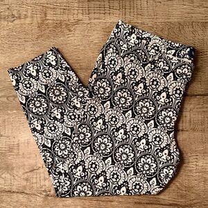 Old Navy Black and White Floral Pants - Size 18